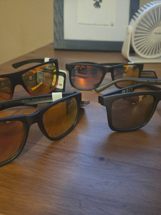 Body Glove Other - Body Glove Sunglasses Mirrored UVA-UVB